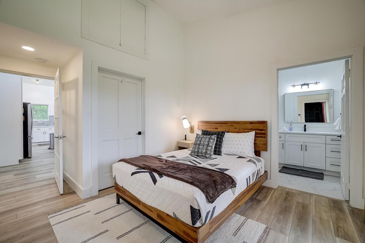 Dunlap Oasis Spacious 5Br 12Mi To Dt Austin Exterior photo