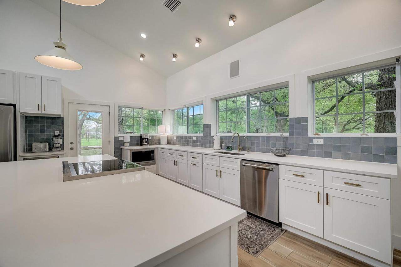 Dunlap Oasis Spacious 5Br 12Mi To Dt Austin Exterior photo
