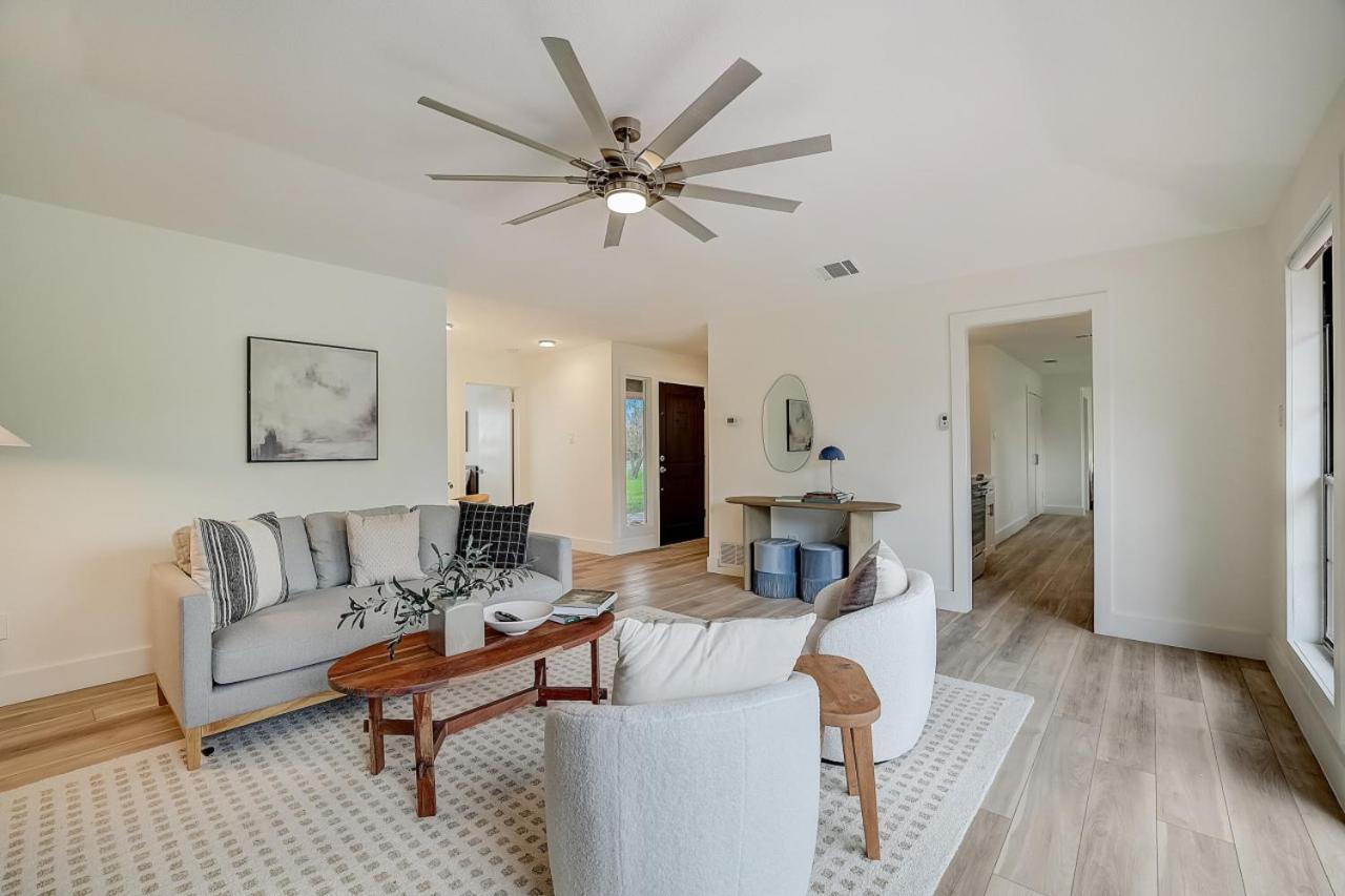 Dunlap Oasis Spacious 5Br 12Mi To Dt Austin Exterior photo